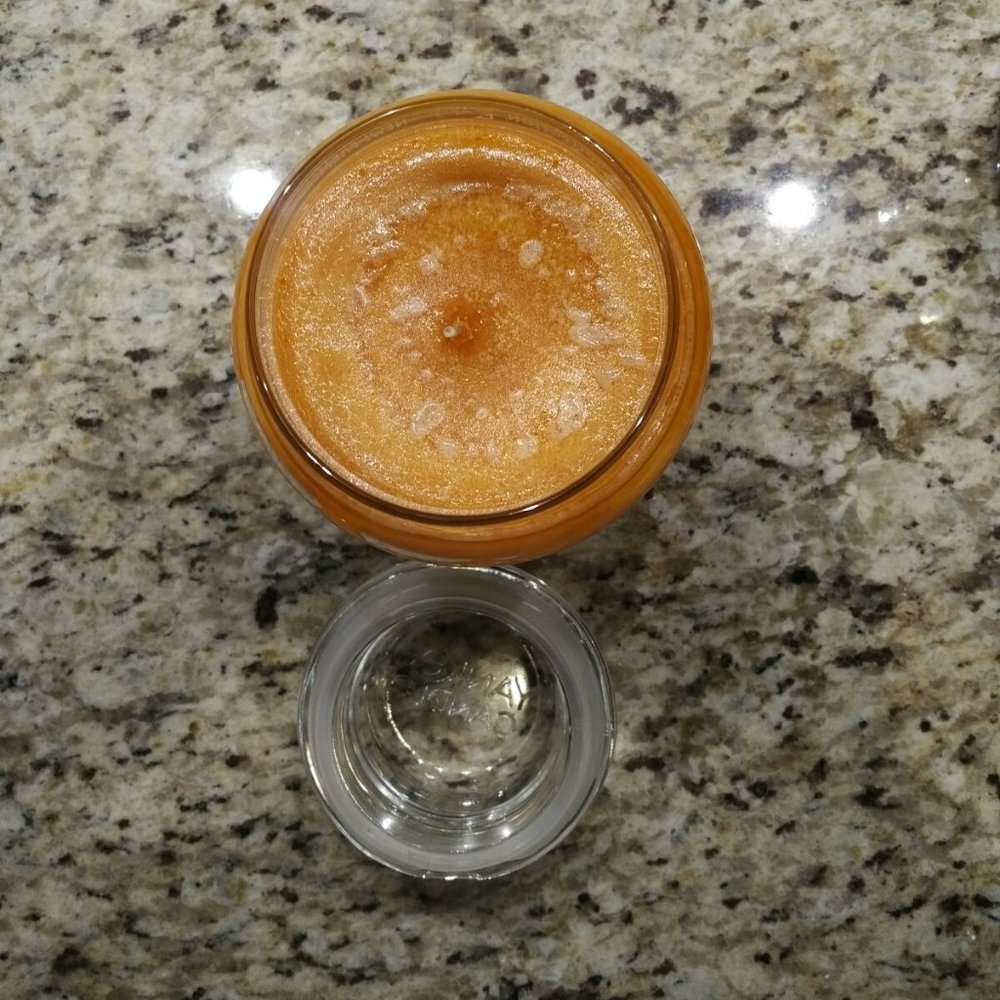 Yankee Candle, Golden Chestnut, Large Jar - Picture 4 of 4